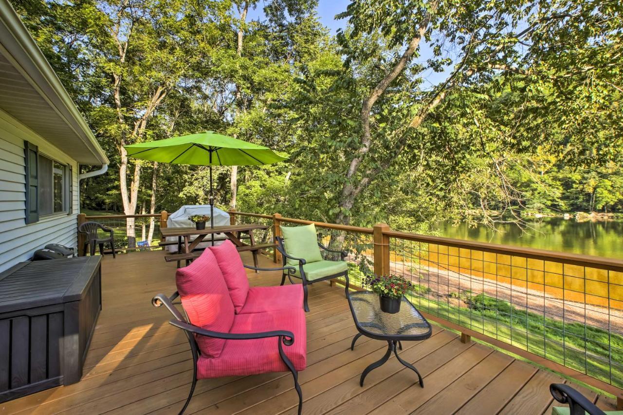 Cozy Waterfront Cottage With Deck On White River! Cotter Экстерьер фото