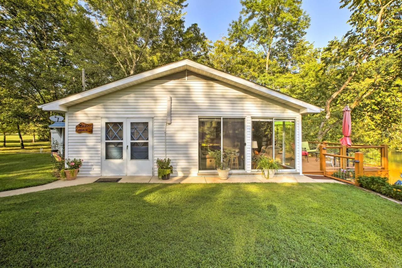 Cozy Waterfront Cottage With Deck On White River! Cotter Экстерьер фото